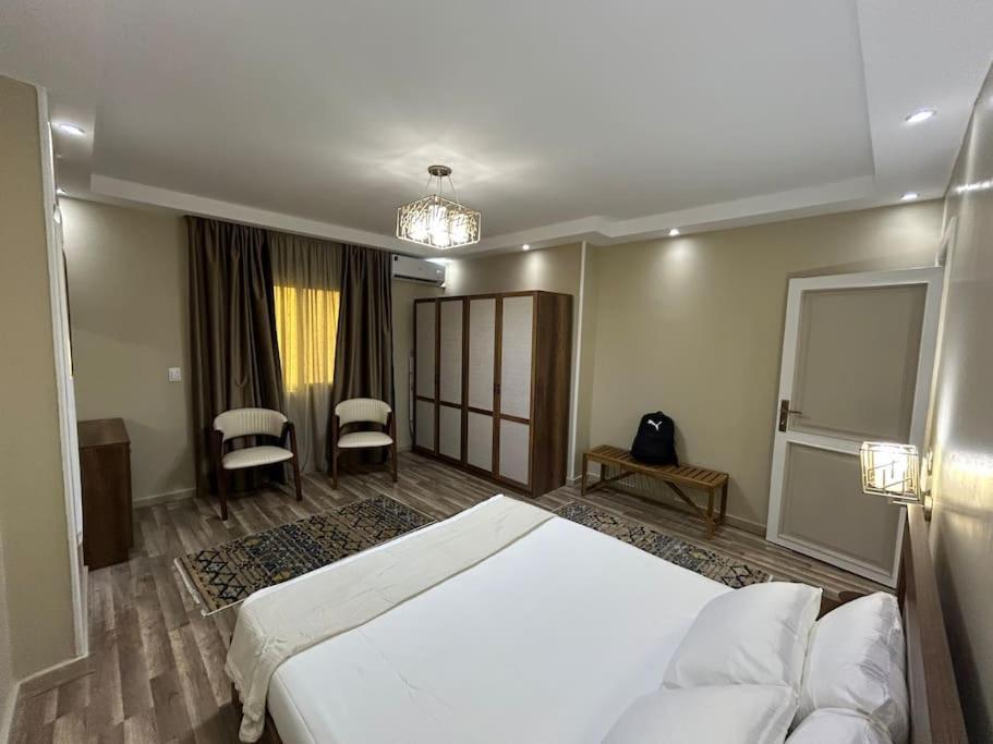 Skyline Luxury Suites 5 Mins From Cairo Airport Kültér fotó