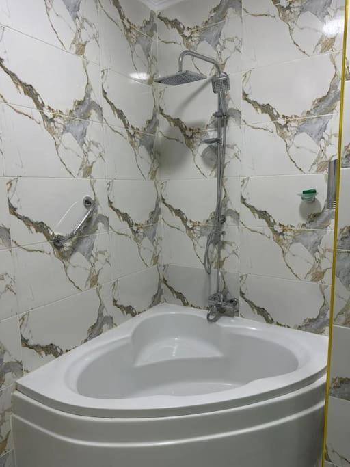 Skyline Luxury Suites 5 Mins From Cairo Airport Kültér fotó