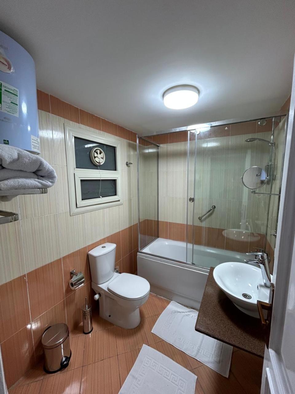 Skyline Luxury Suites 5 Mins From Cairo Airport Kültér fotó